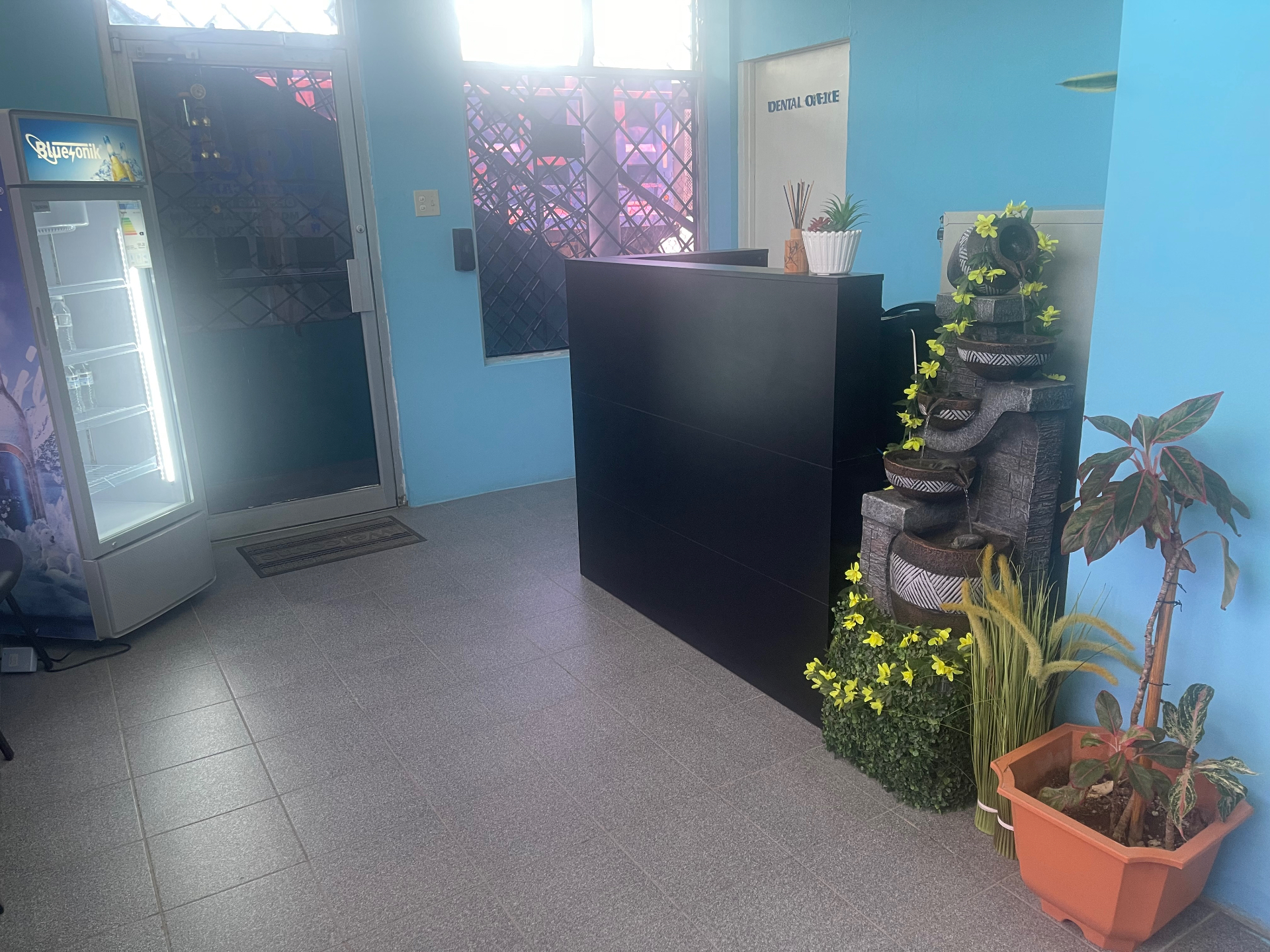 Welcoming reception and waiting area at Kool Dental Care